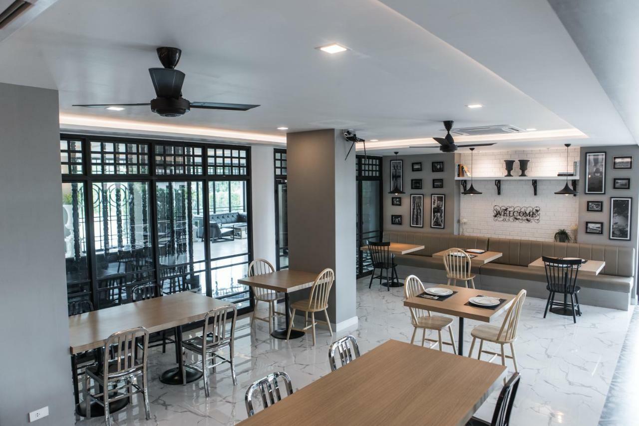 Haus Hotel Udonthani Екстериор снимка