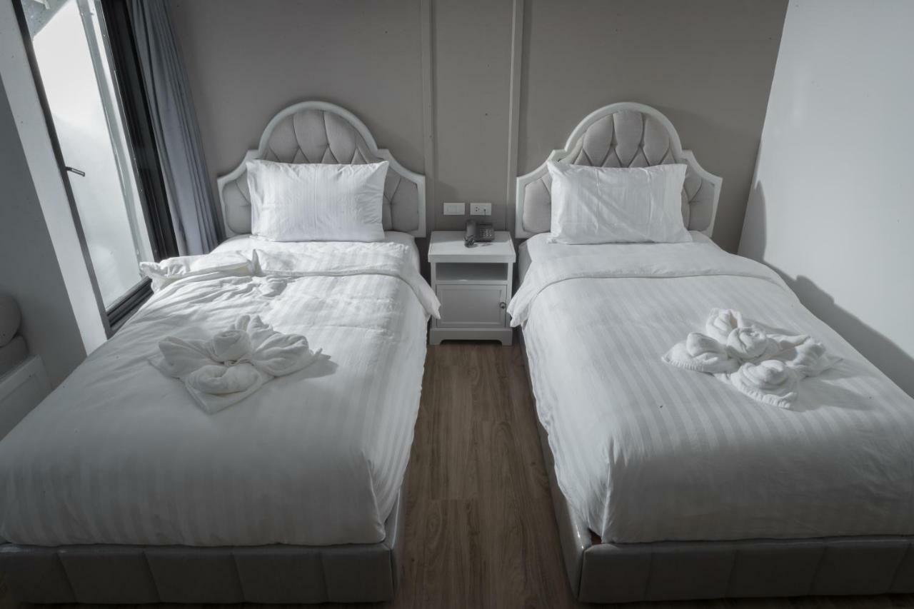 Haus Hotel Udonthani Екстериор снимка