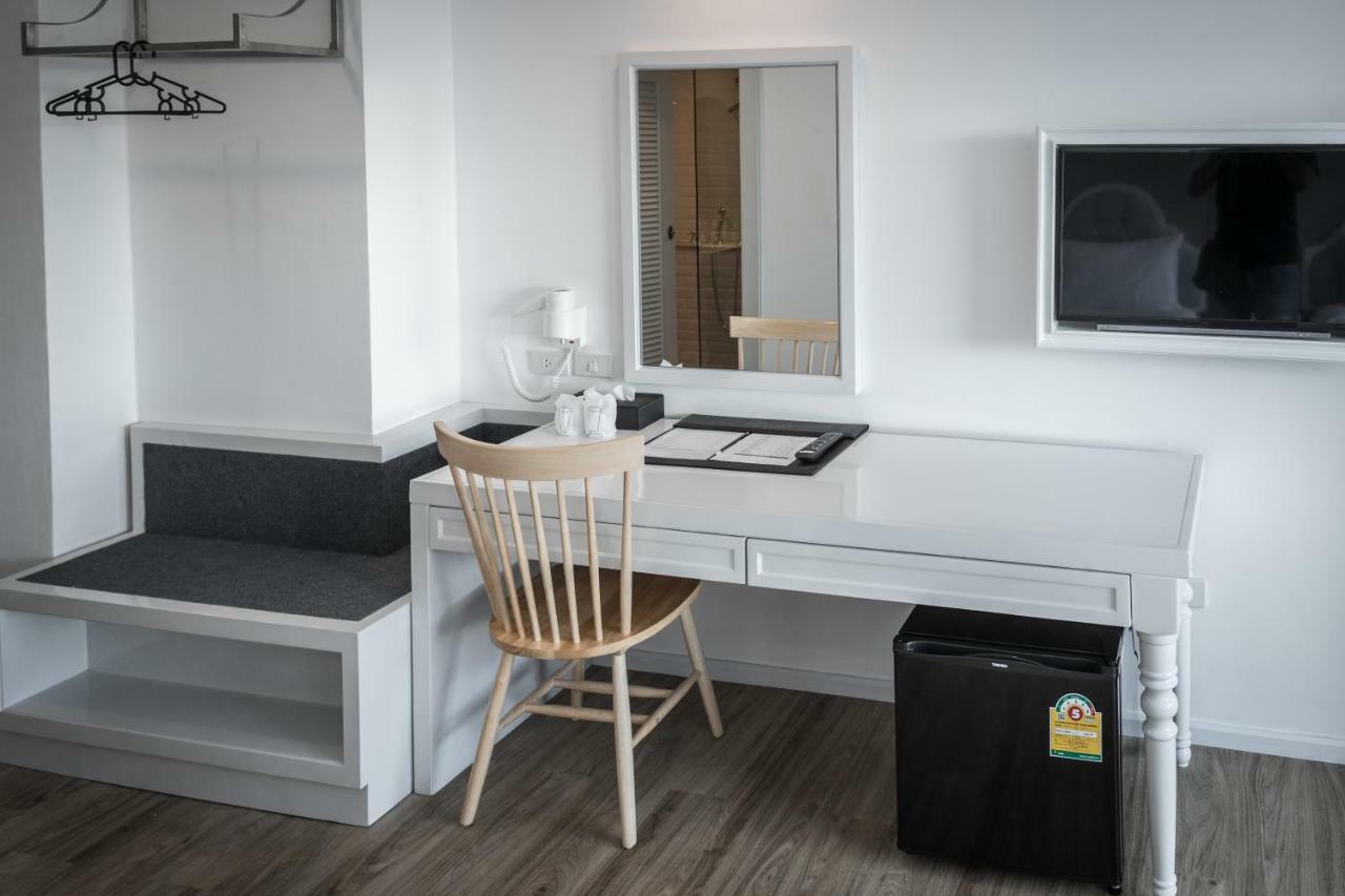 Haus Hotel Udonthani Екстериор снимка